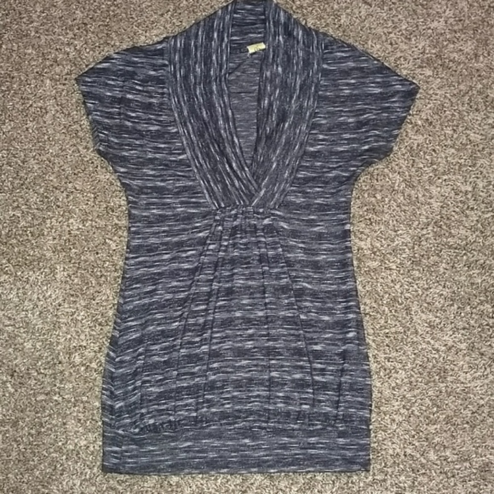 Sweater Knit V neck Top size small